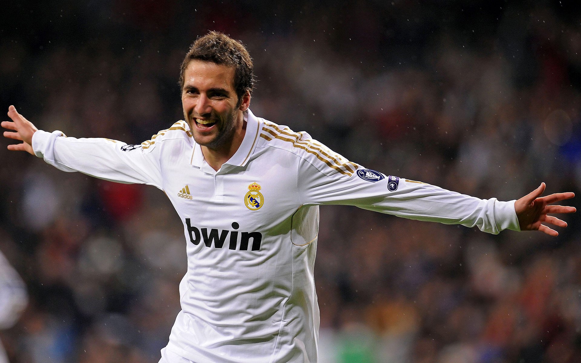 德里赫特用实力证明自己,巴萨强势晋级加纳—新星崛起与豪门复兴的双重奏