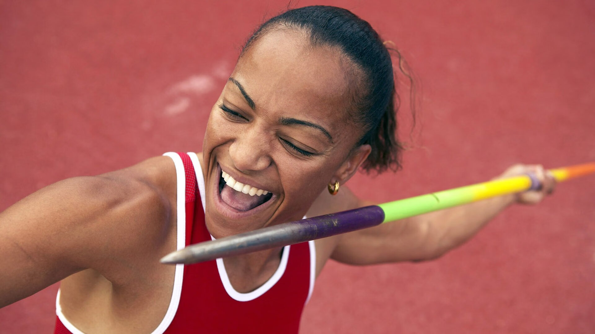 东决关键战焦点战，猛龙强压深圳队，战术与意志的终极对决