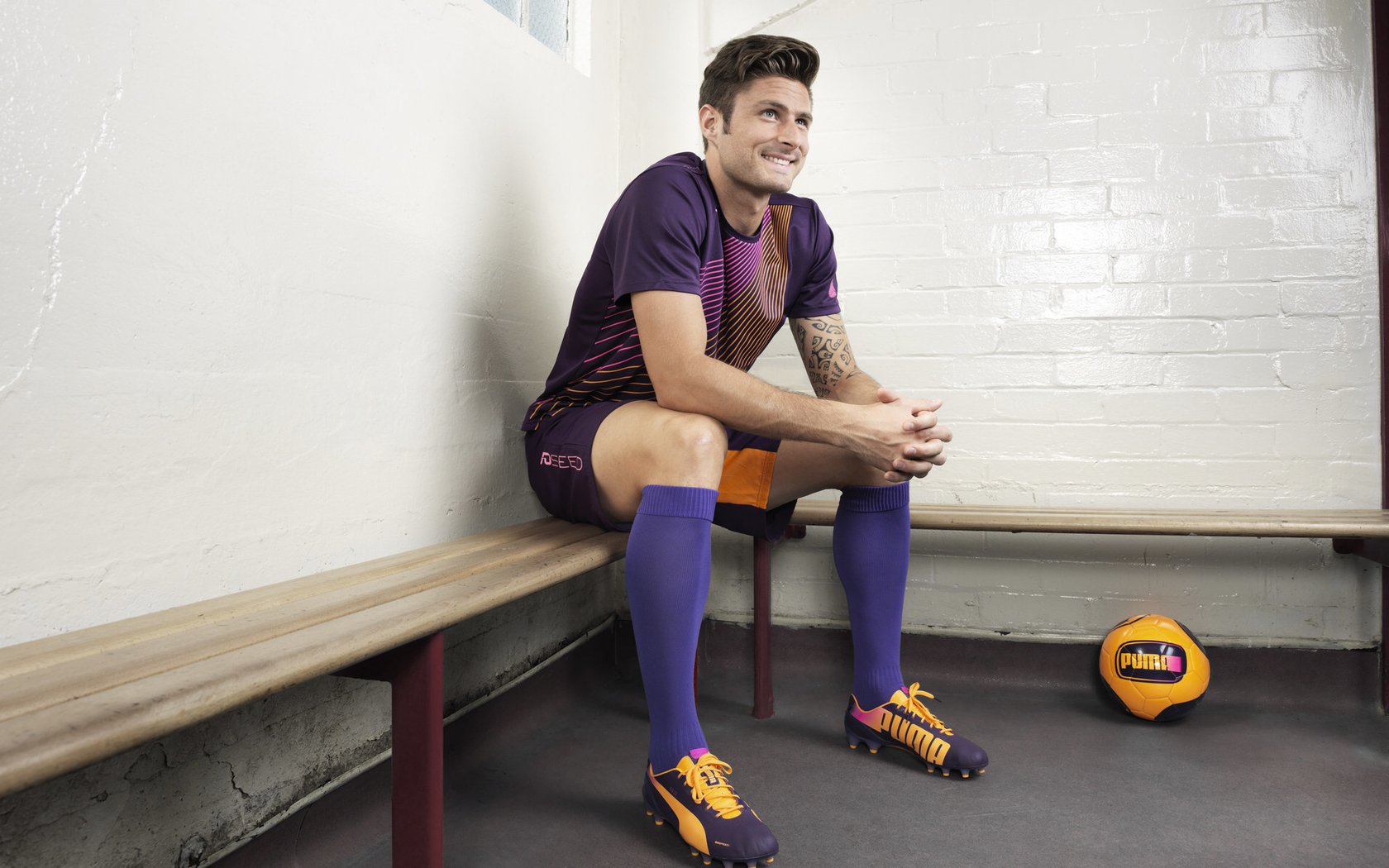 富安健洋爆发，玻利维亚防守锁死AC米兰，战术纪律的胜利